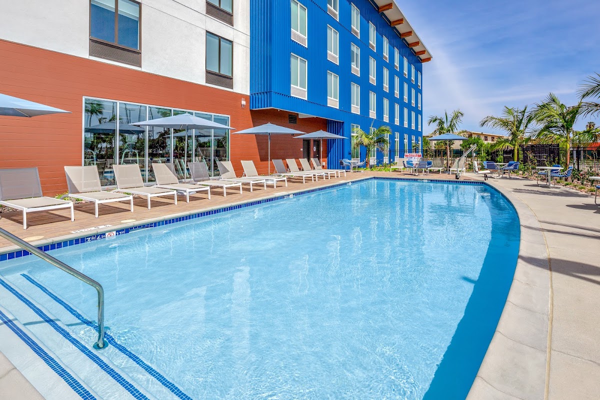 Hampton Inn & Suites San Diego Airport Liberty Station Hotel 3