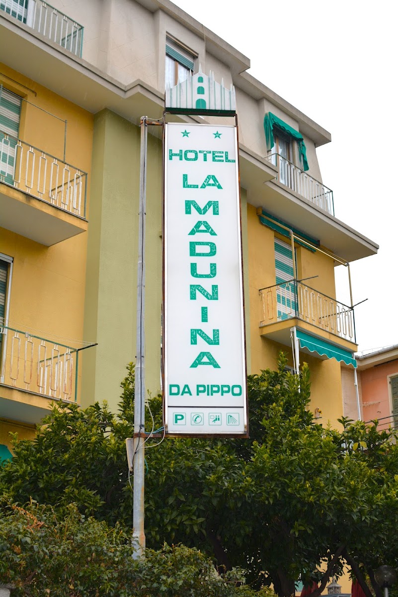 Hotel la Madunina