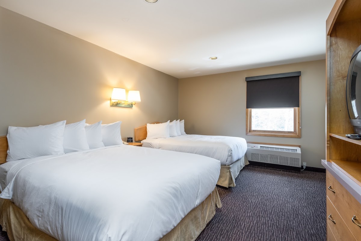 Snow Cap Inn Hotel 2