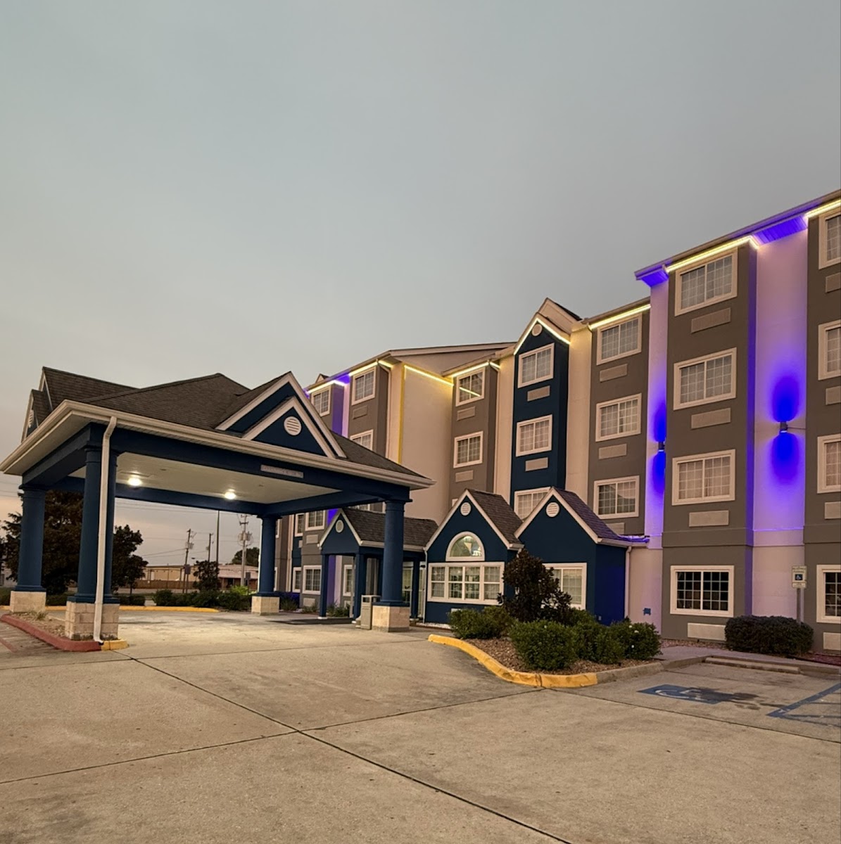 Microtel Inn & Suites by Wyndham Baton Rouge Airport