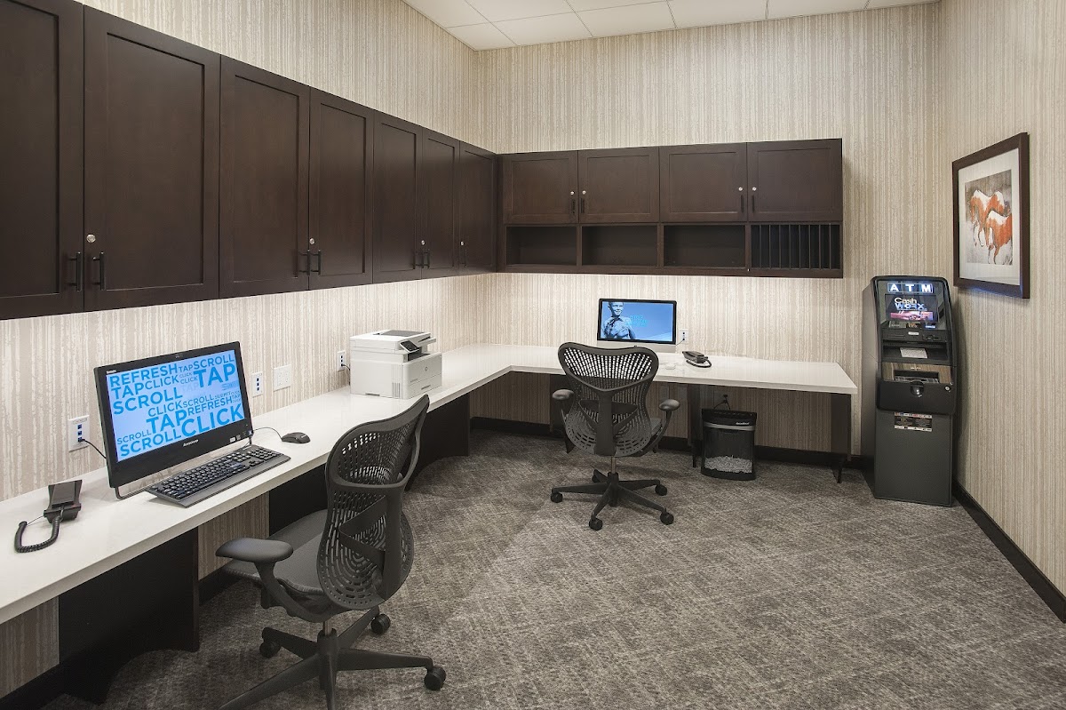 Hilton Garden Inn Burbank Los Angeles Hotel 2