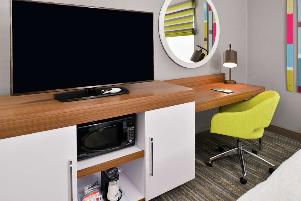 Hampton Inn & Suites St. Paul Oakdale/Woodbury Hotel 3