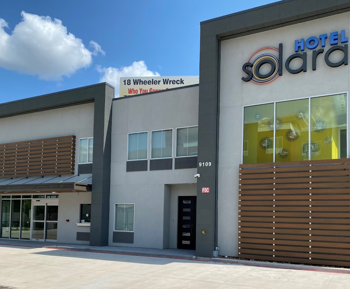 Hotel Solara I-45 & College Ave Hotel 3