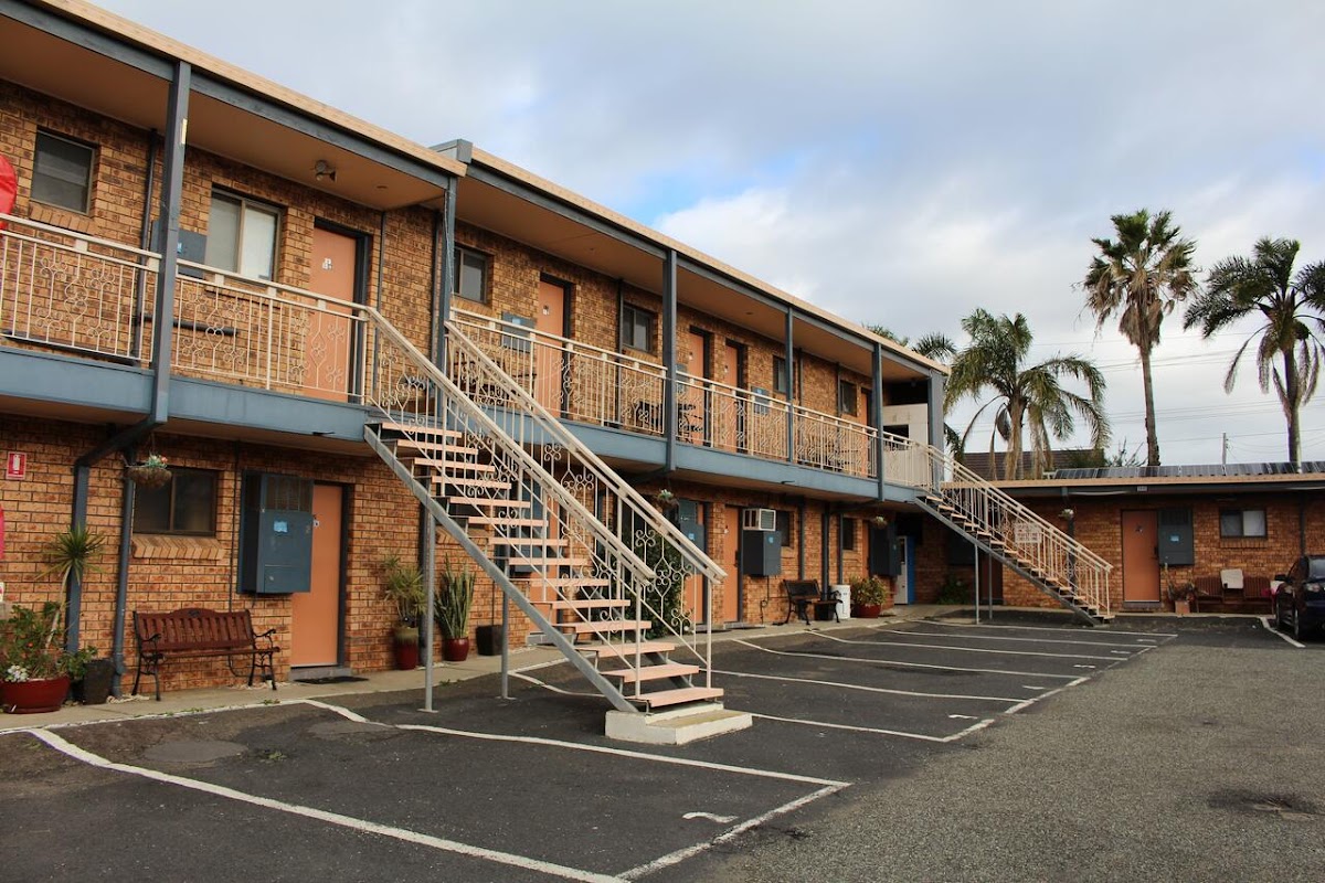 Bridge View Motel