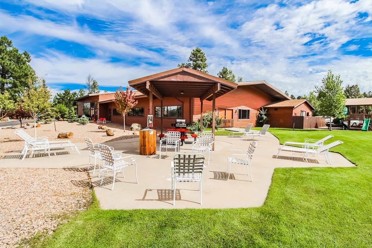 Roundhouse Resort