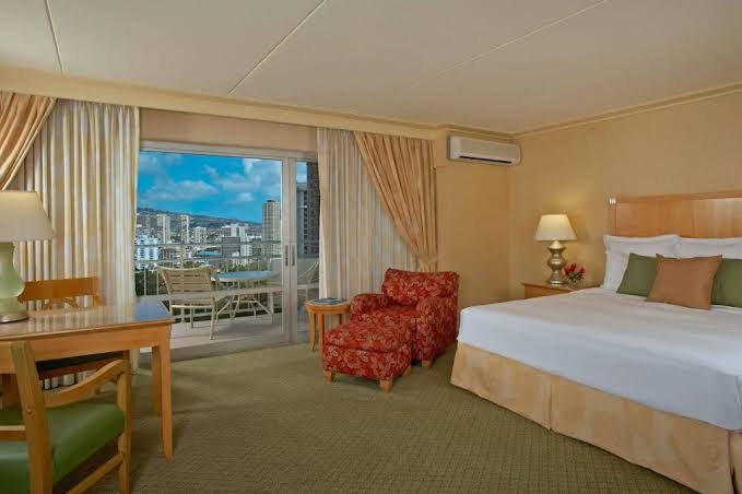 Ilikai Hotel & Luxury Suites Hotel 3