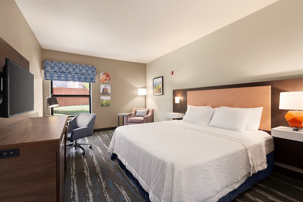Hampton Inn Tracy Hotel 2