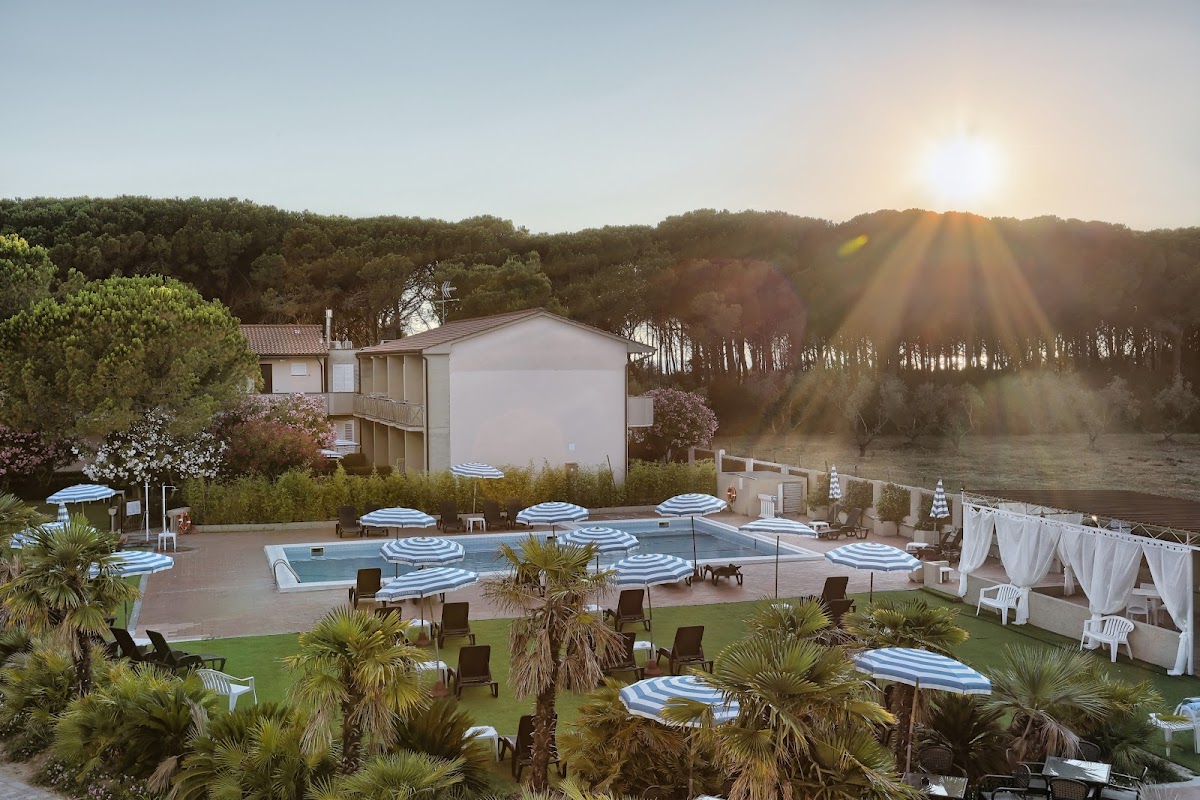 Residence Gli Oleandri Hotel 3