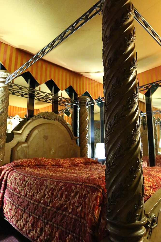 Kew Motor Inn