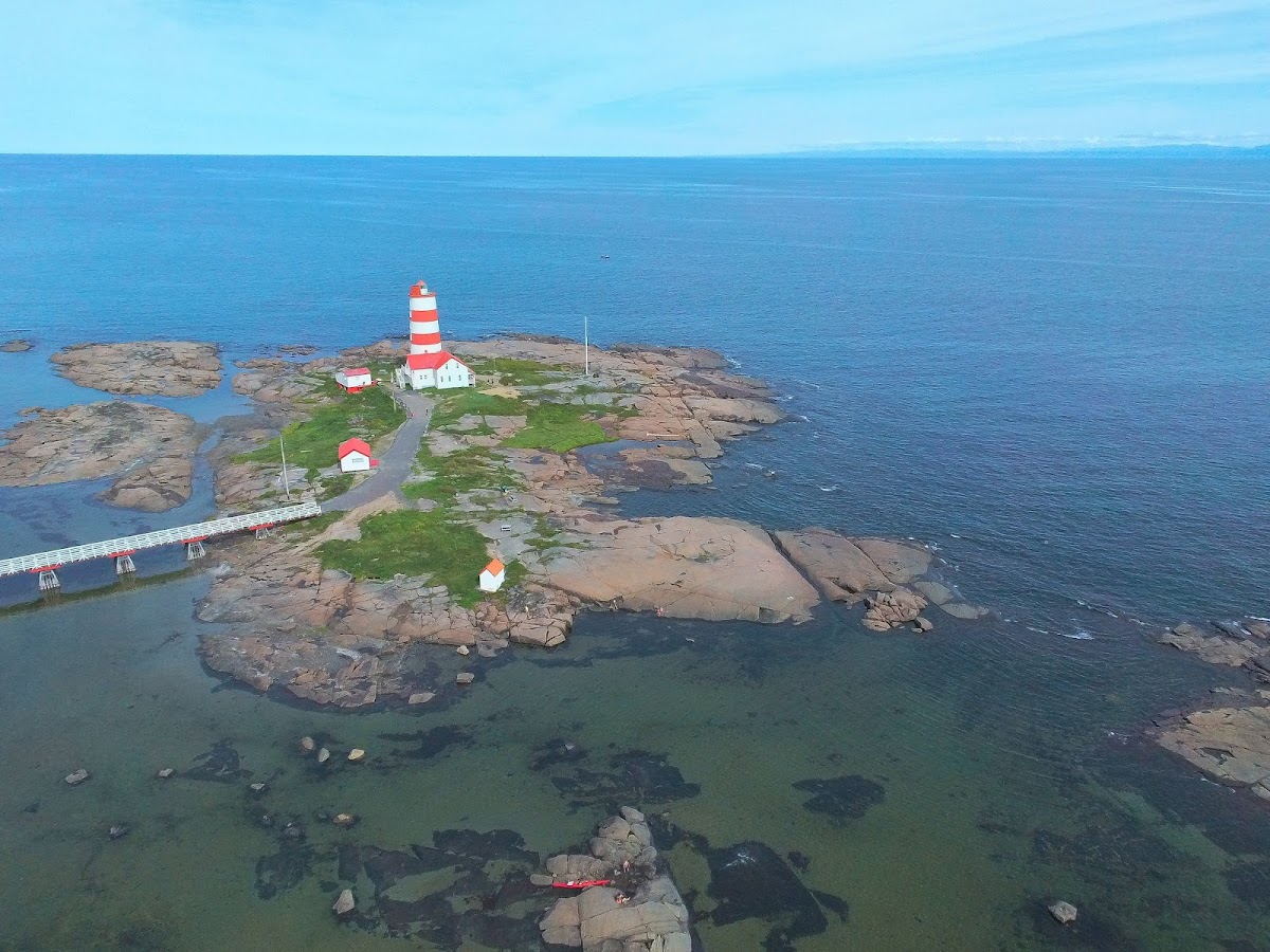 Phare de Pointe-des-Monts