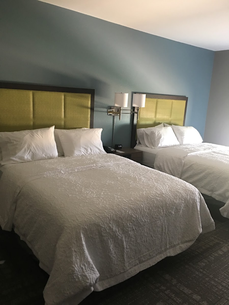 Hampton Inn & Suites Stroud Hotel 3