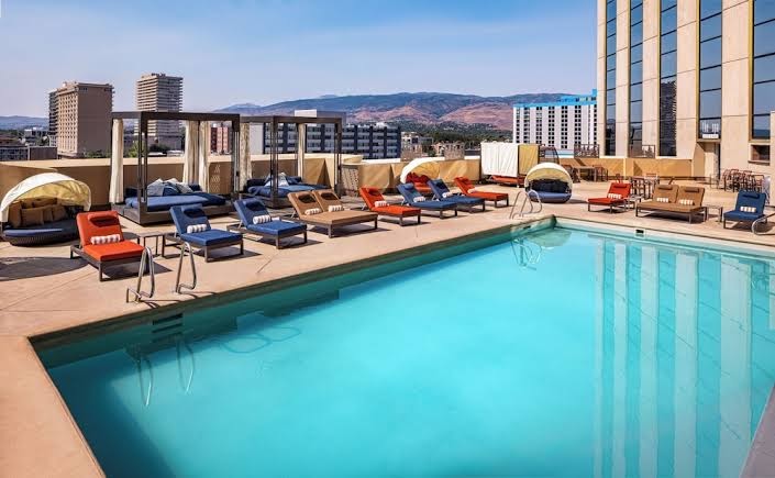 Silver Legacy Reno - A Caesars Rewards Destination