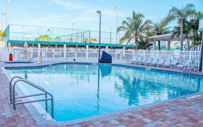 Discovery Beach Resort Hotel 3