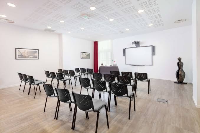 ResidHotel Seven Urban Suites Nantes Centre